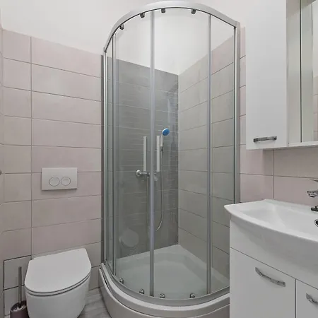 Pensjonat Little Flower In Center 4*